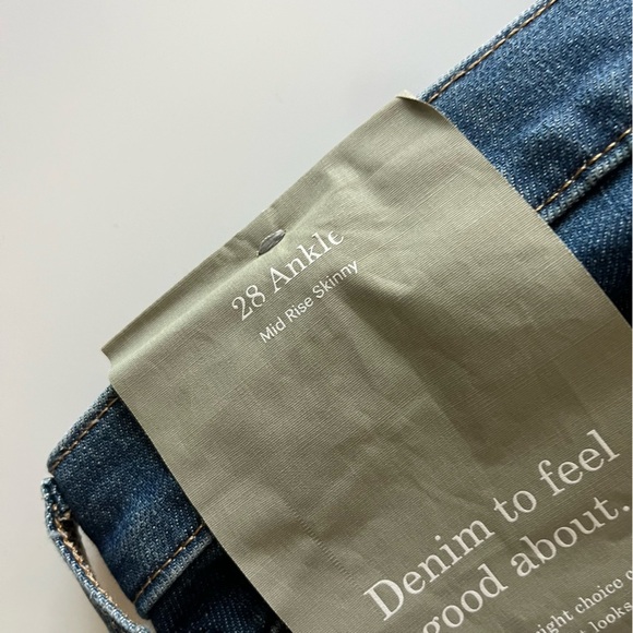 Everlane • NWT Mid Rise Skinny Classic Blue Ankle Jeans - Picture 8 of 10